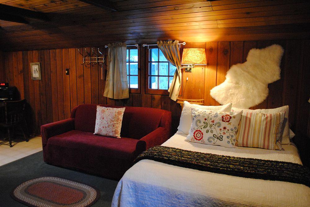 Rundle Chalets แคนมอร์ ภายนอก รูปภาพ