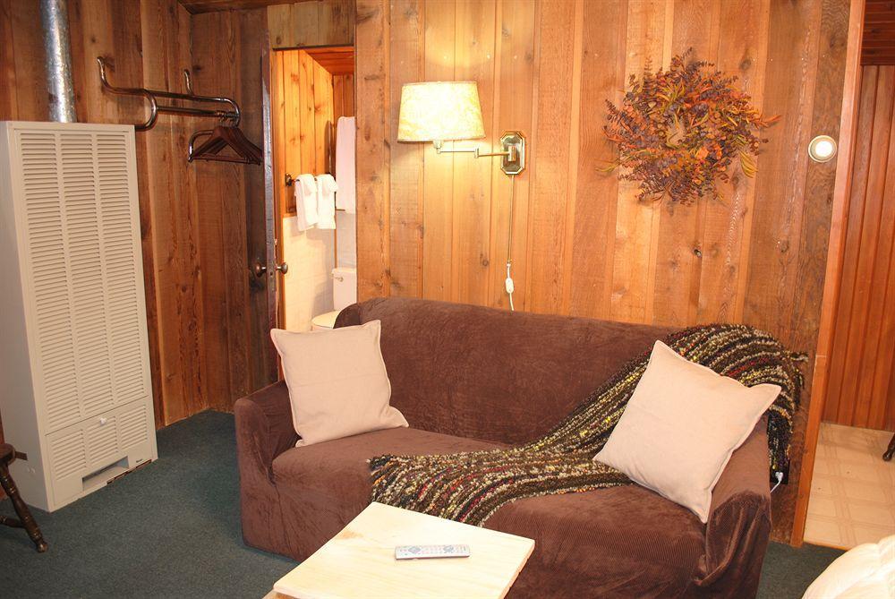 Rundle Chalets แคนมอร์ ภายนอก รูปภาพ