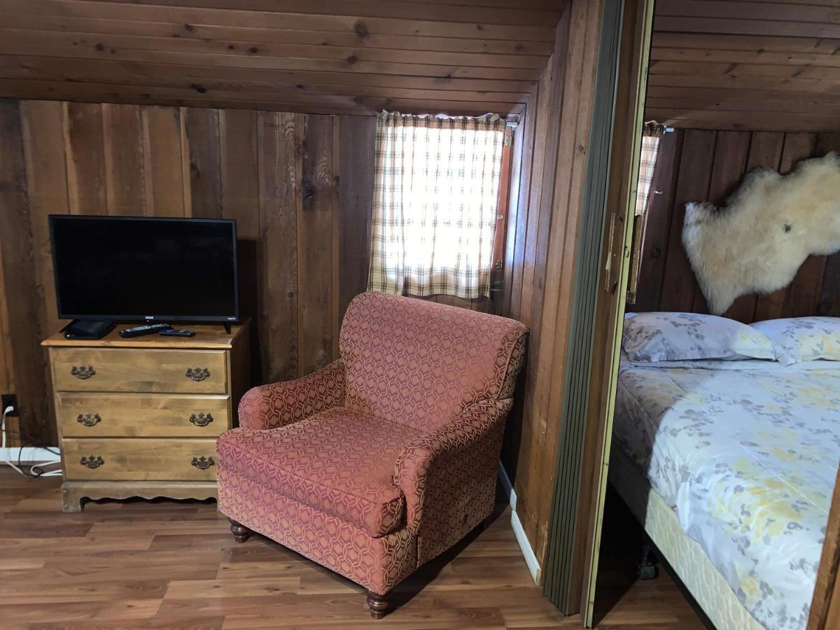 Rundle Chalets แคนมอร์ ภายนอก รูปภาพ